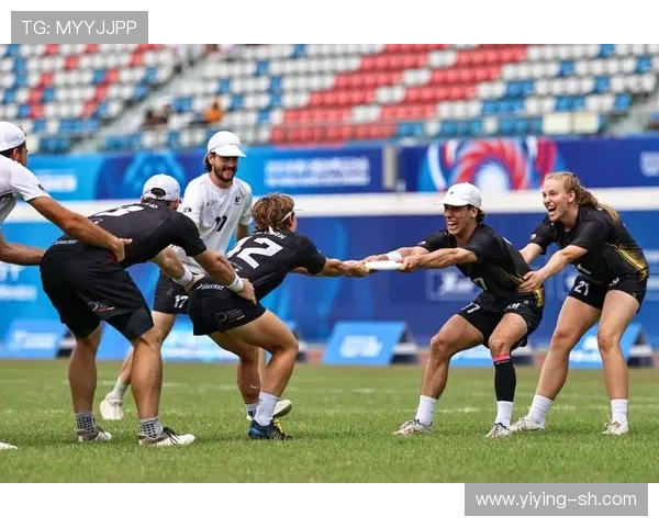 飞盘飞翔：深入了解成都飞盘队的团队精神与竞技意识